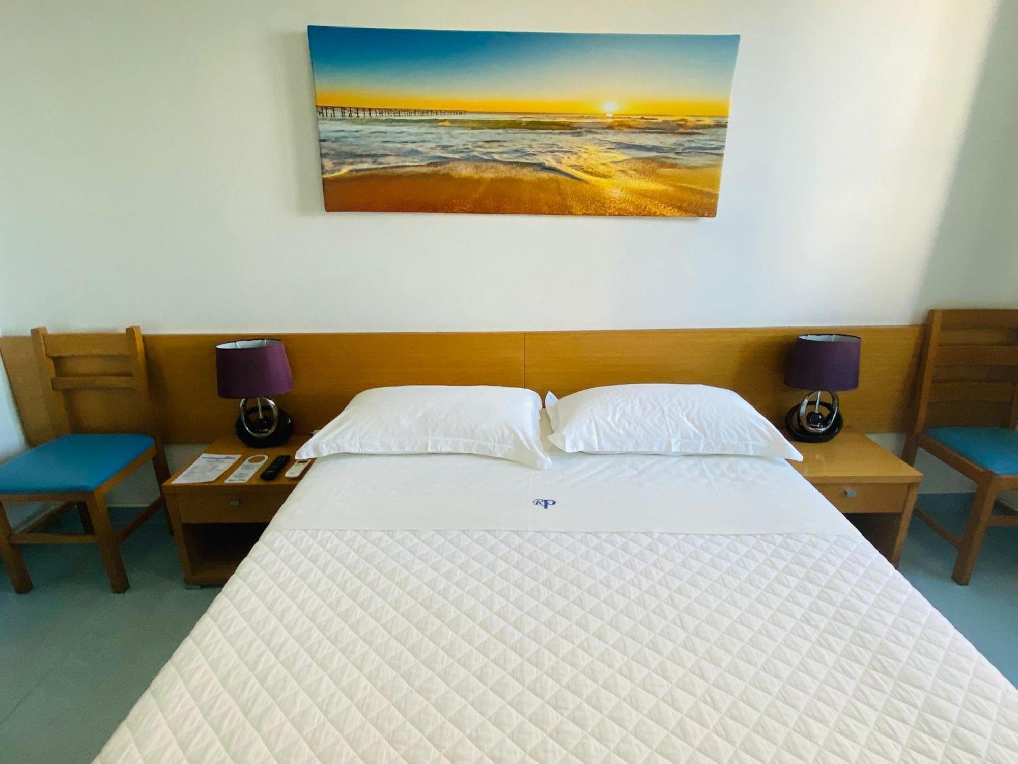 Weaa Hotel Назаре Экстерьер фото