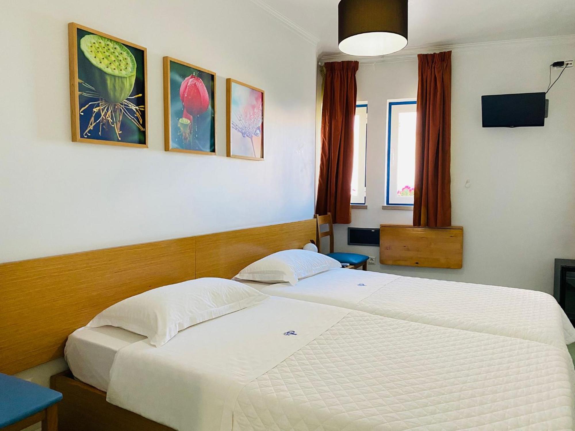 Weaa Hotel Назаре Экстерьер фото